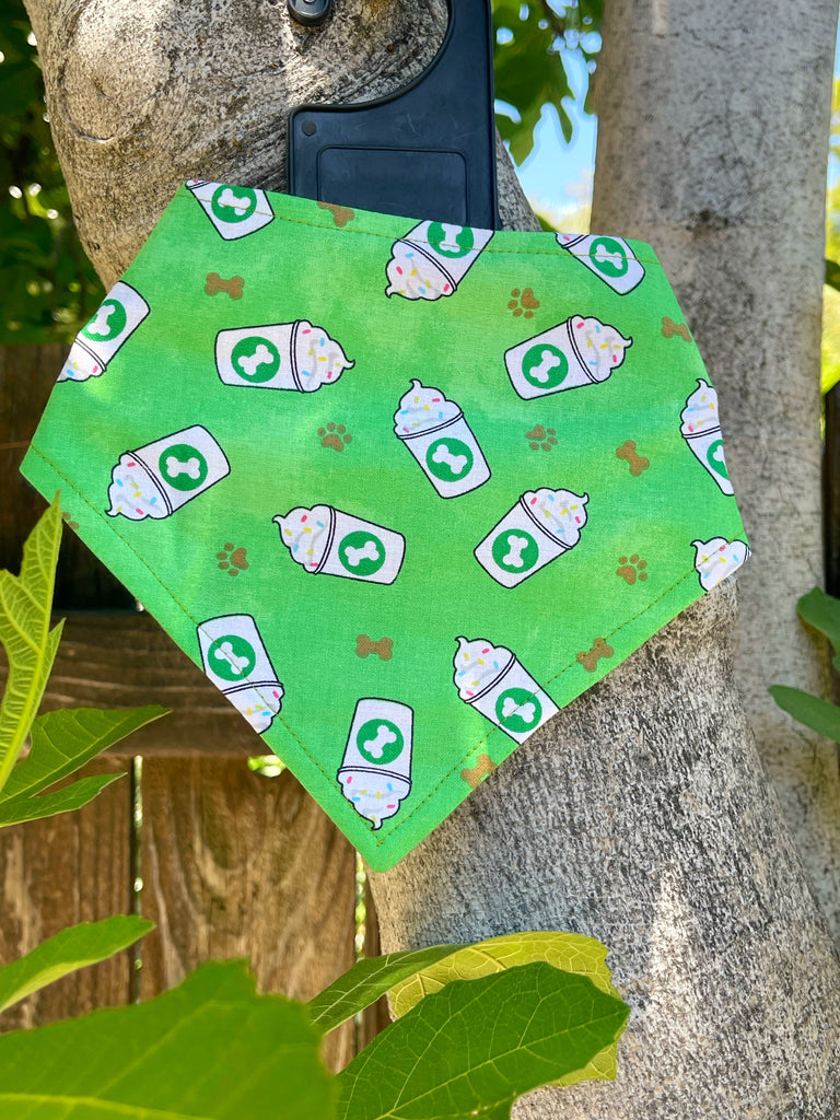 Dog bandana featuring a fun Puppuccino and Pup Cup design, perfect for coffee-loving pups. Made with high-quality materials for a comfortable fit.