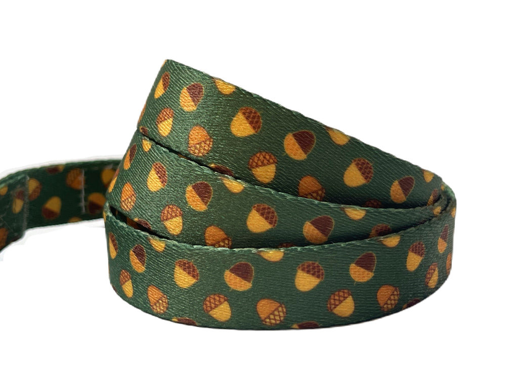 hunter green with acorns autumn dog leash