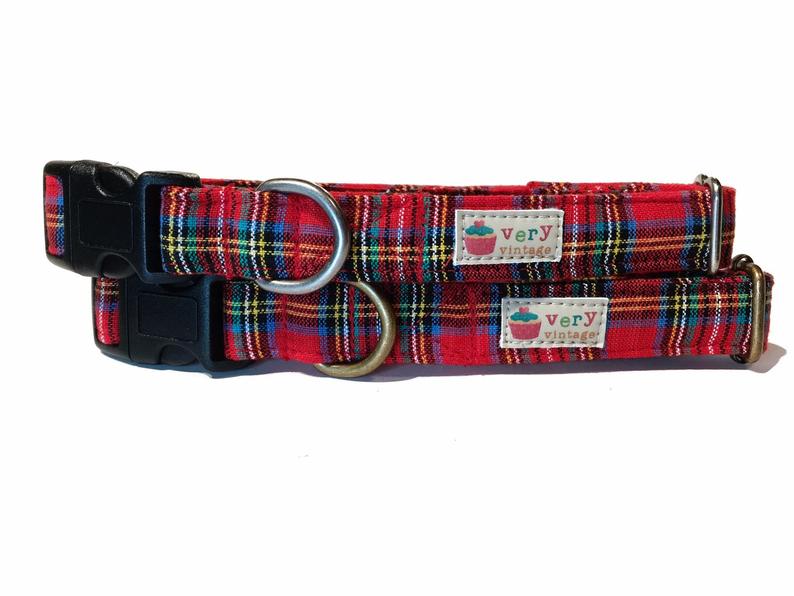 Red scottish tartan collar for a dog or cat